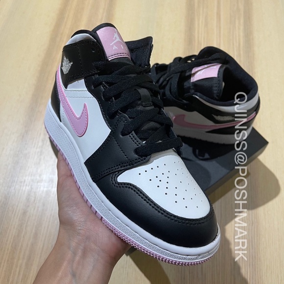 Air Jordan 1 Mid Pink - Picture 3 of 7